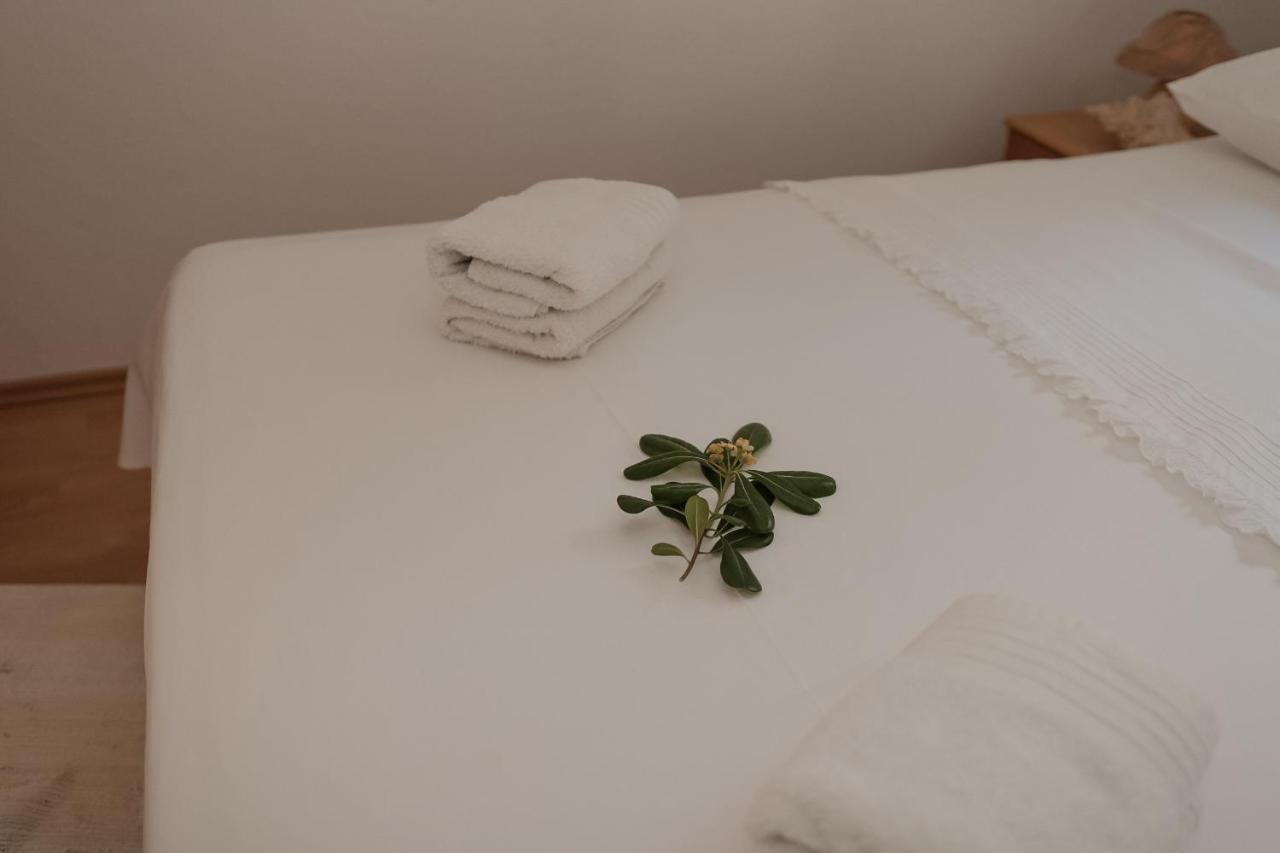 Apartments Prce Orebić Eksteriør bilde